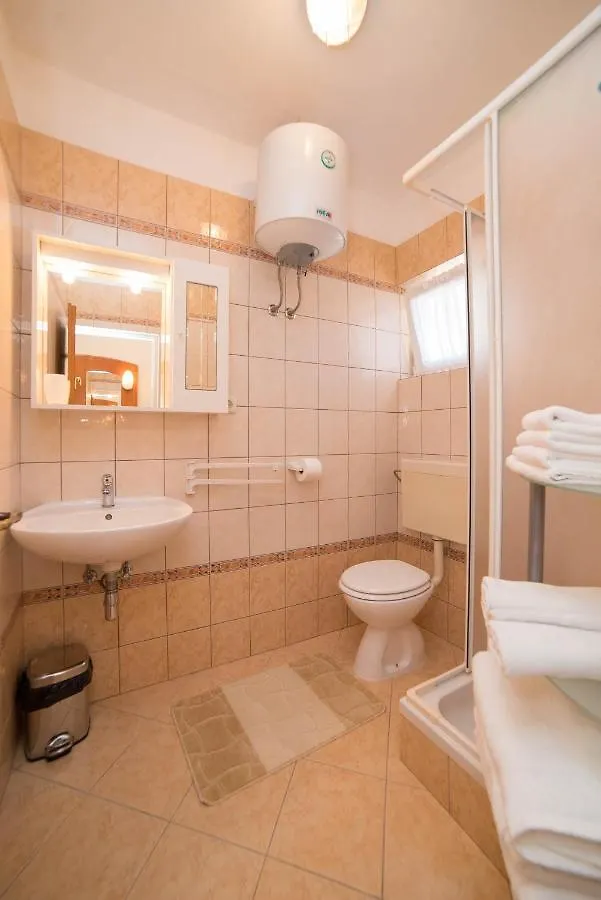 Apartments By The Sea Barbat, Rab - 4967 Barbat na Rabu 0*,